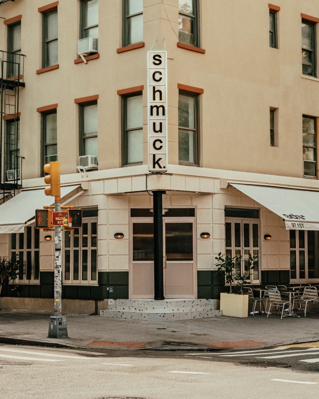 The exterior of schmuck. NYC