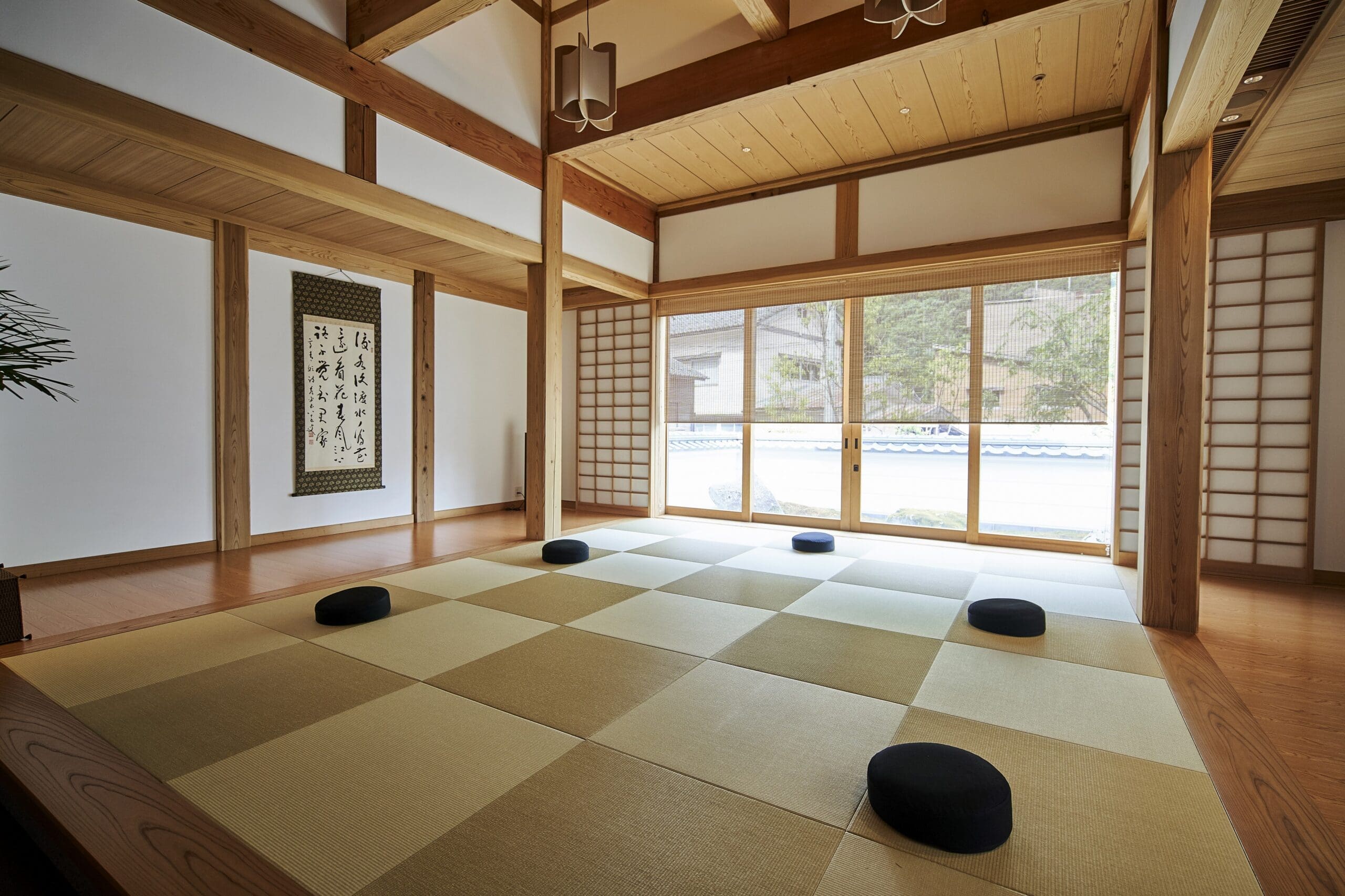 The tatami mat space at Hakujukan hotel